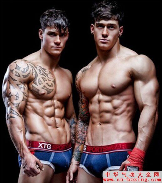 如何练成漂亮的方形胸肌,完美男人必修课程