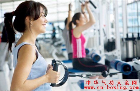 不知道怎么健身?看看菜鸟和健身教练的对话!