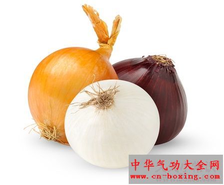 真的很神奇!洋葱贴脚能治感冒