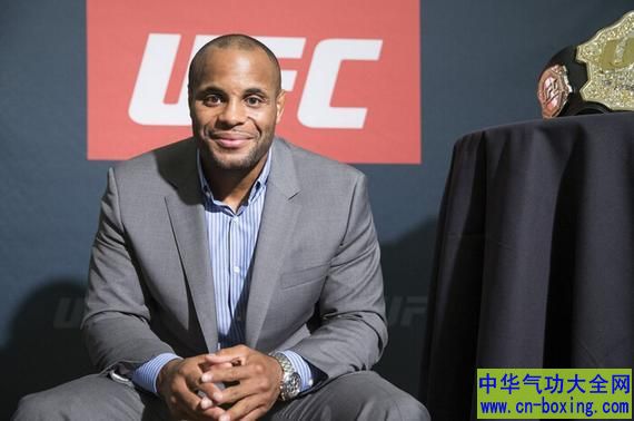 科米尔被任命为2016年摔跤世界杯名誉主席