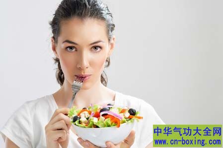 烂嘴角不要经常舔 五个方法能缓解