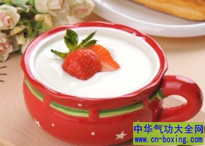 关于酸奶的小贴士 正确饮用可瘦身丰胸