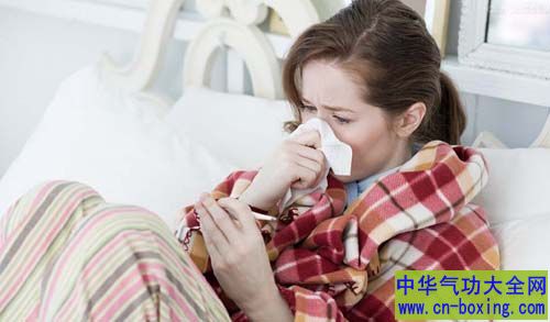 为什么人们在冬天比较容易感冒?