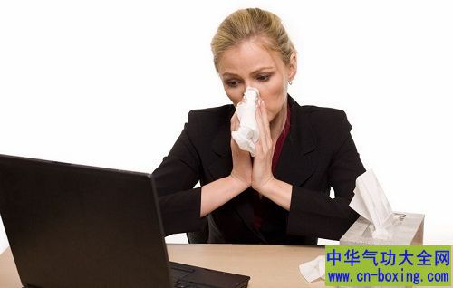 为什么人们在冬天比较容易感冒?